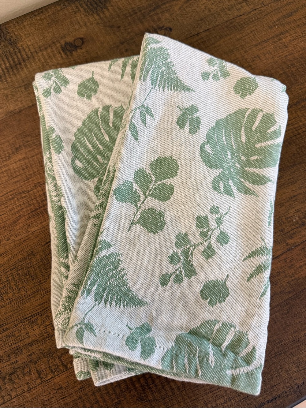 Pier 1 Dinner Napkin Features Botanical Fern and Tropical Leaf Pattern in Shades